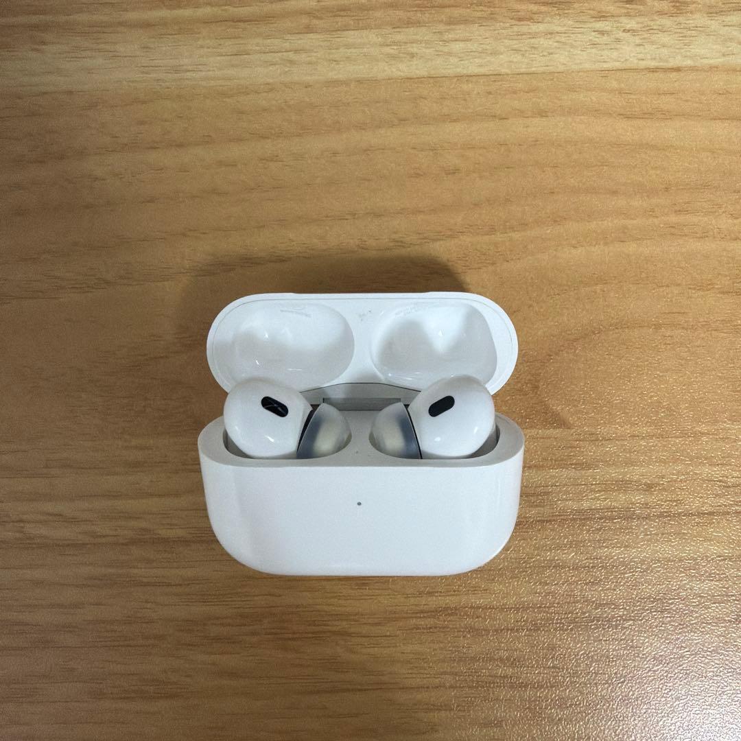 AirPods Pro (第2世代) 本体 + イヤーチップ