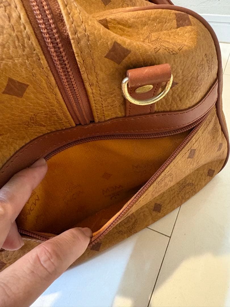 MCM ボストンバッグ 大容量　ヴィンテージ（ギャランティカードあり）