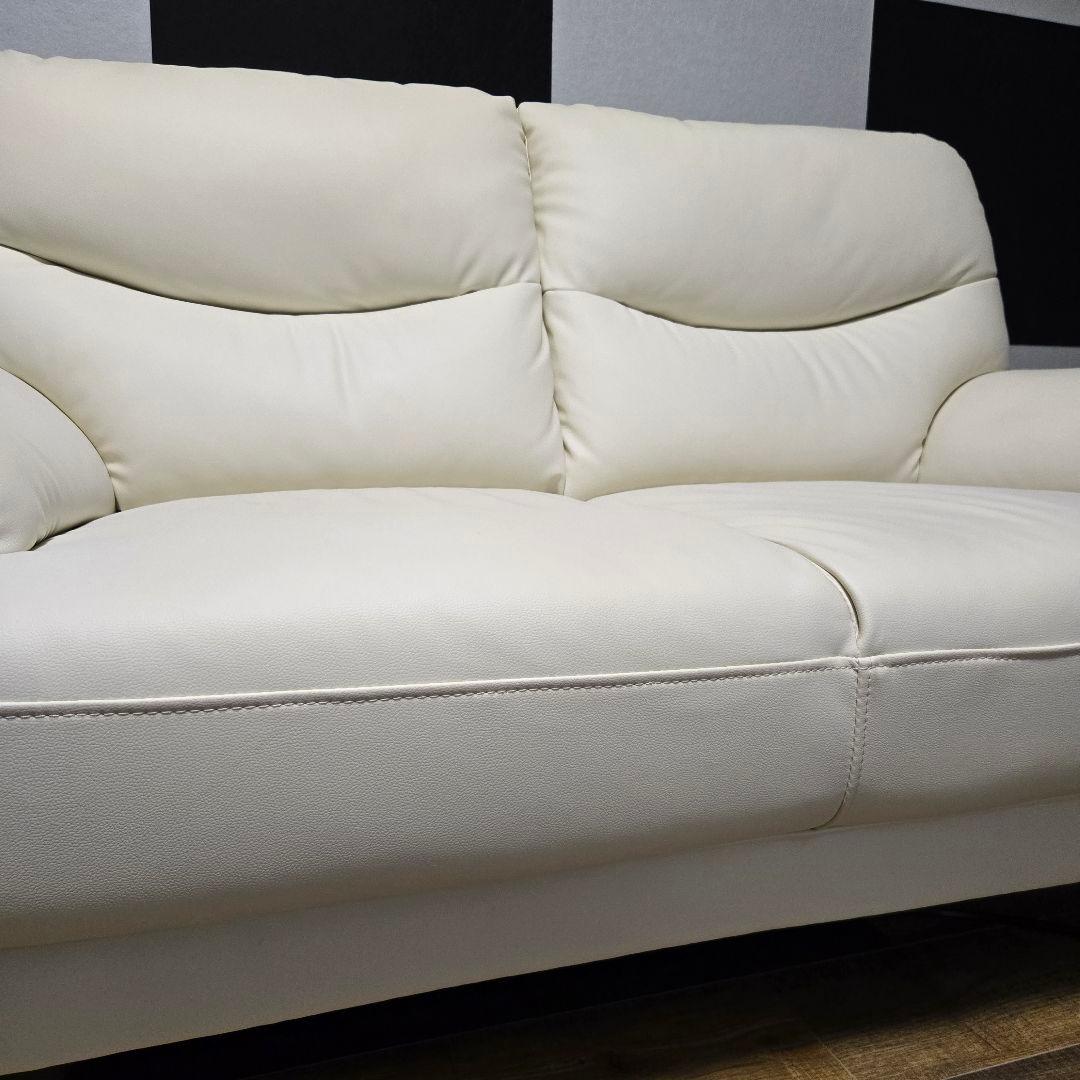 【お引き取りは半額に値下げ】合成皮革 2人用ソファ ニトリ