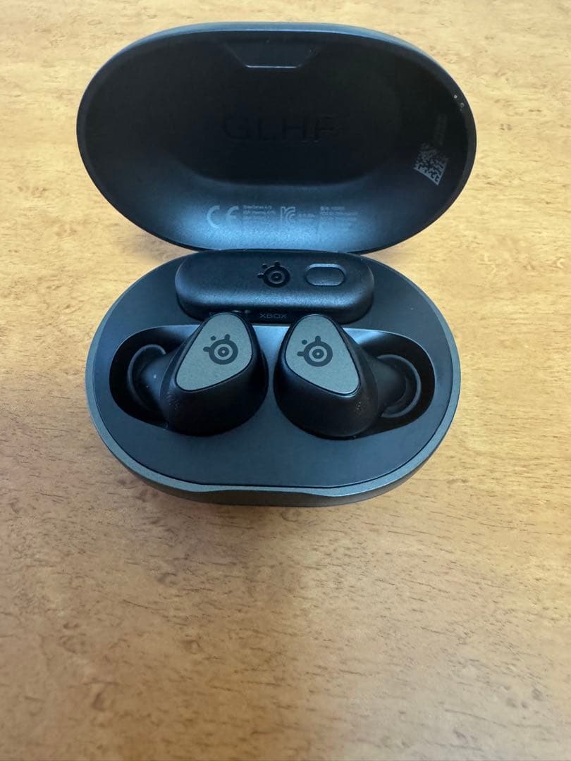 SteelSeries Arctis Gamebuds ワイヤレスイ ヤホン