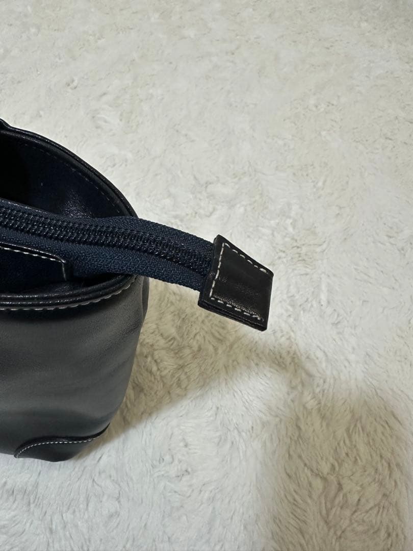 k キタムラ　レディースバック 黒 レザートートバッグ