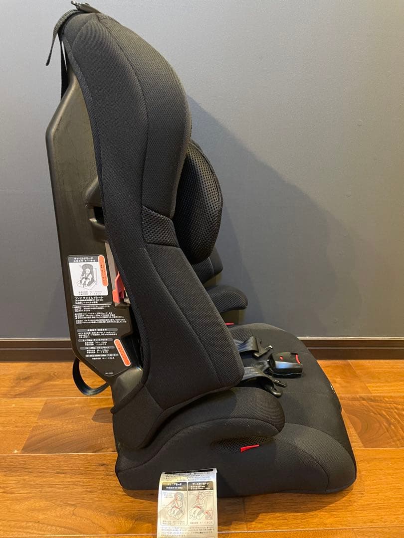 Combi チャイルドシート ブラック
