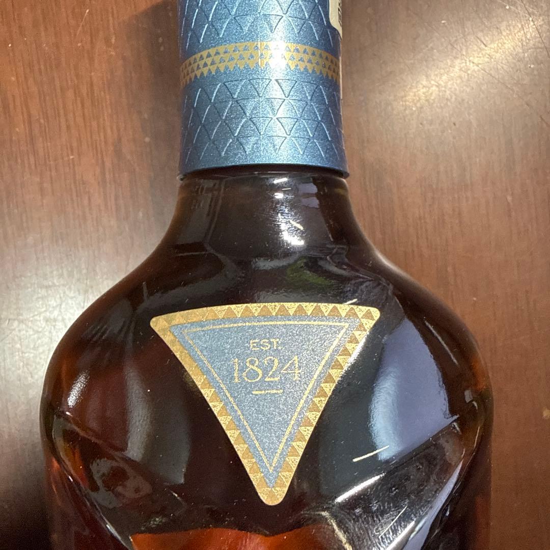 The Macallan Quest シングルモルトウイスキー700ml 箱付