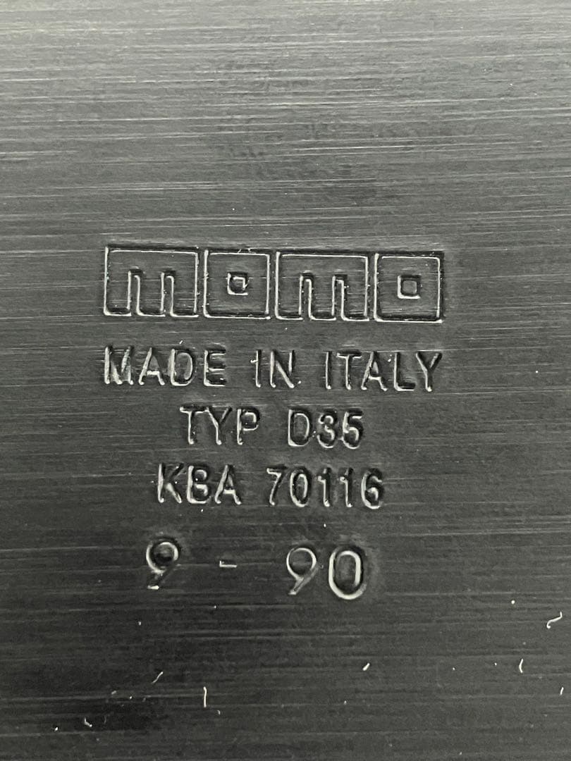 ラストセールmomoレザー製スポークステアリングTYP 035未使用品ビンテージ