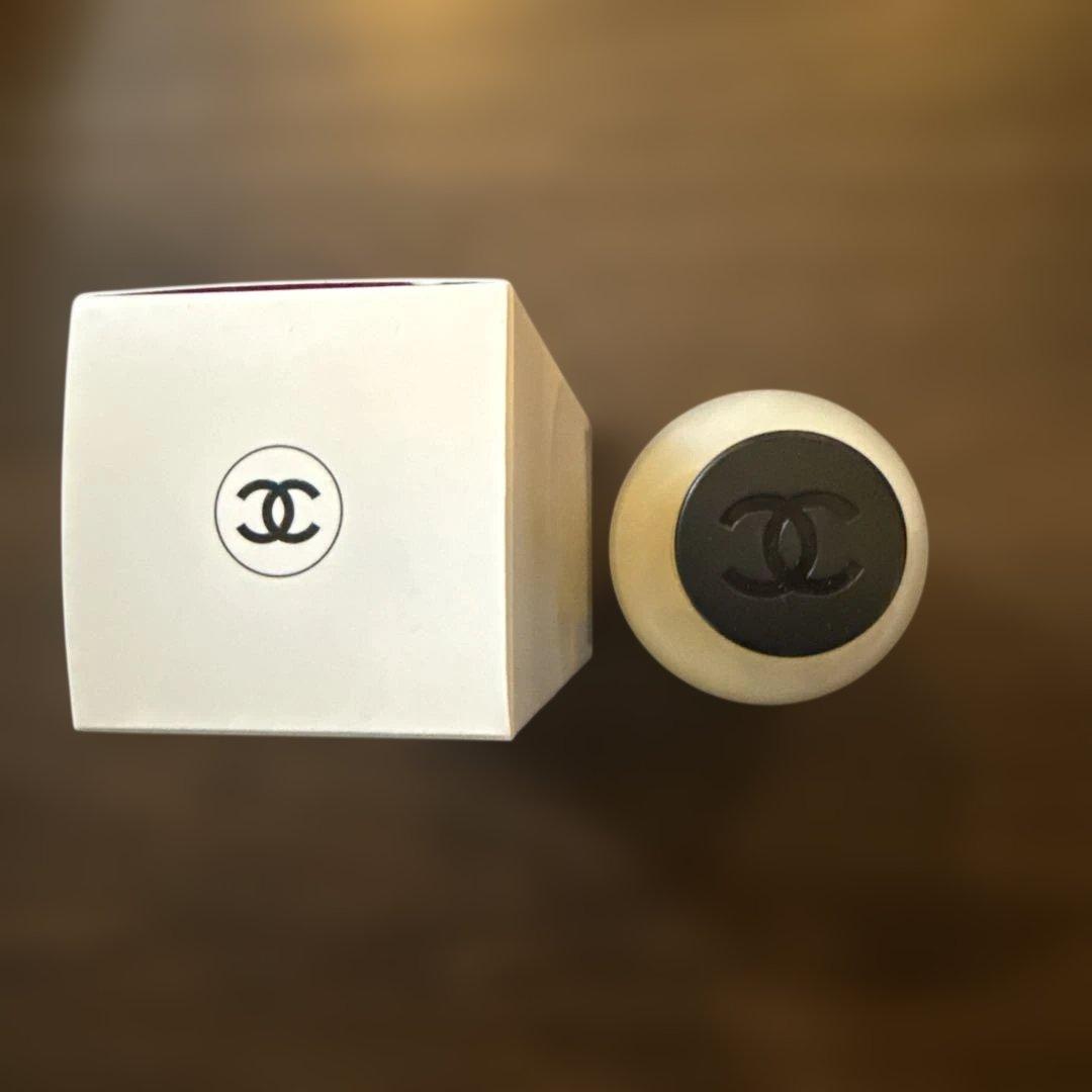 【未使用】CHANEL N°1 エッセンス ローション 100ml