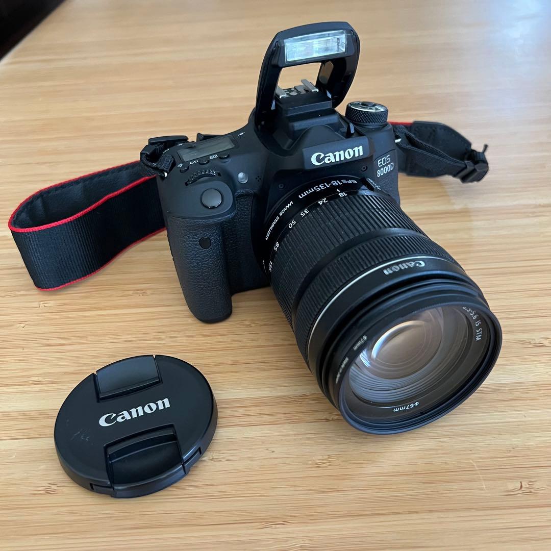 EOS 8000D　EF-S18-135 IS STM レンズキット