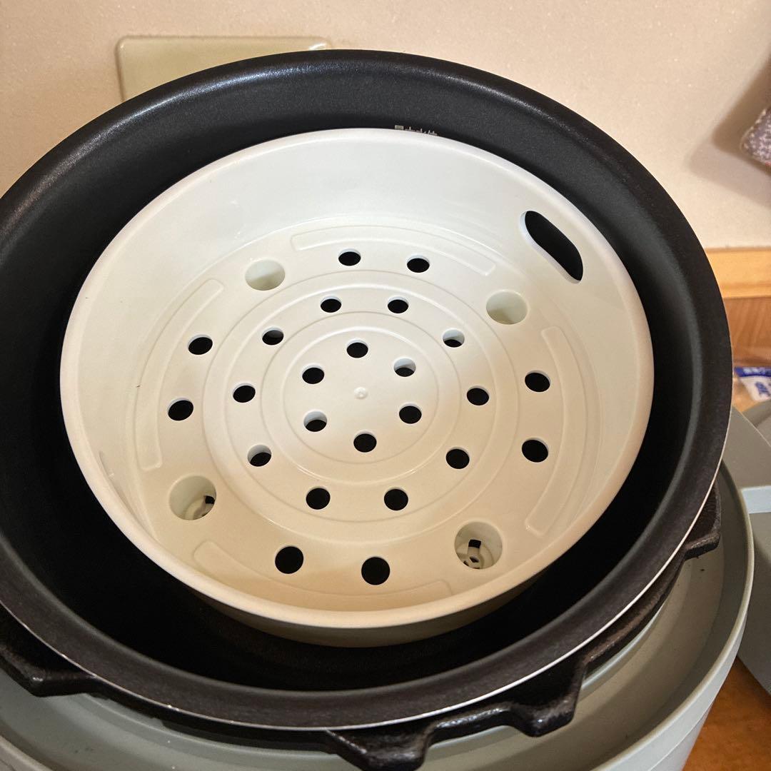 アイリスオーヤマ　電気圧力鍋3.0L KPC-MA3-H