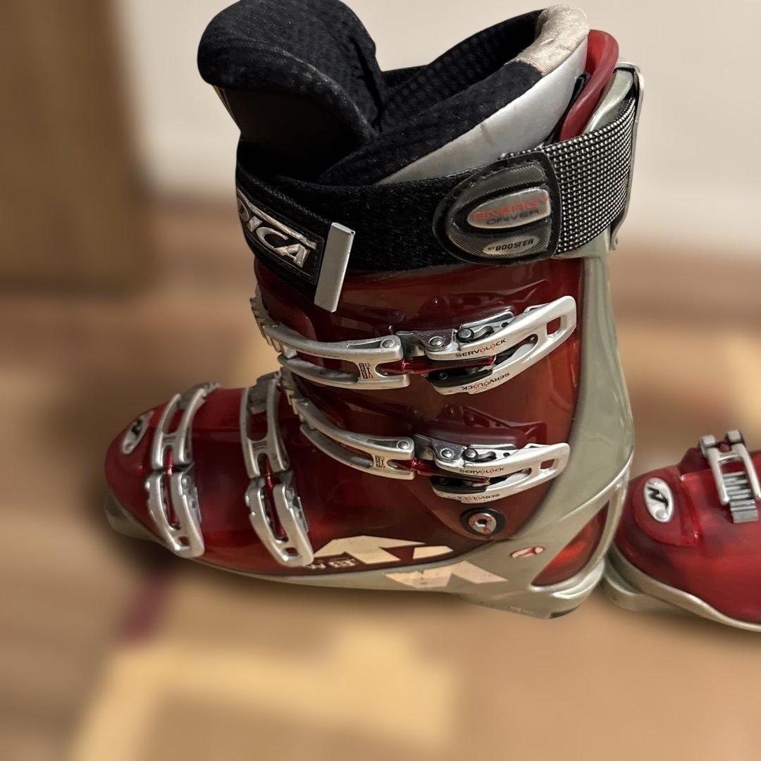 【ケース付き】28センチNordica スキーブーツ