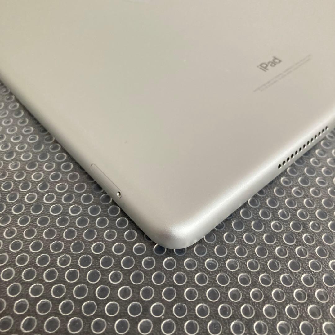 587【早い者勝ち】iPad6 第6世代 32GB SIMフリー☆