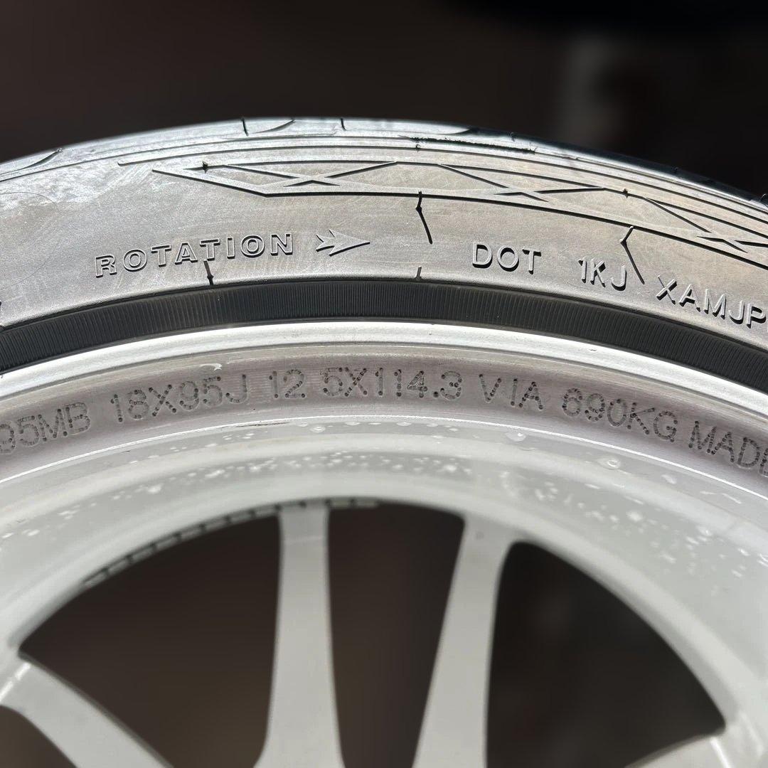 VALINO ヴァリノ N820S 114.3 5穴　18 9.5j +12