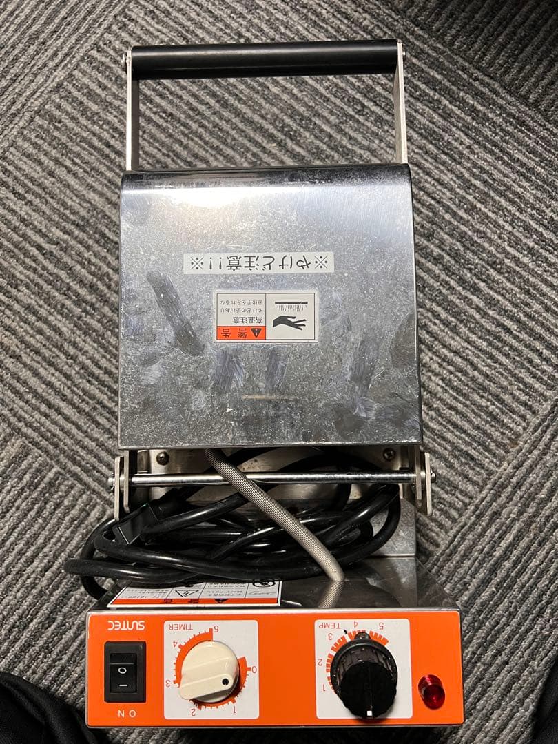 ワッフルメーカー ステンレス製 温度調節機能付き