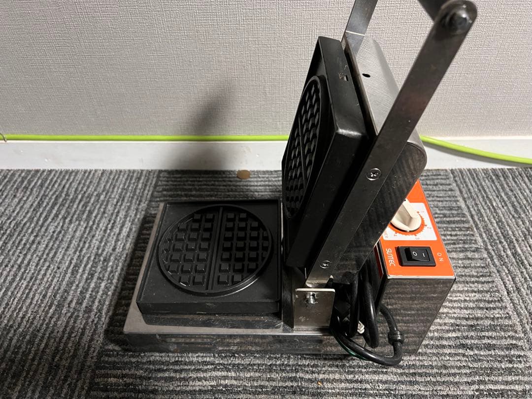 ワッフルメーカー ステンレス製 温度調節機能付き