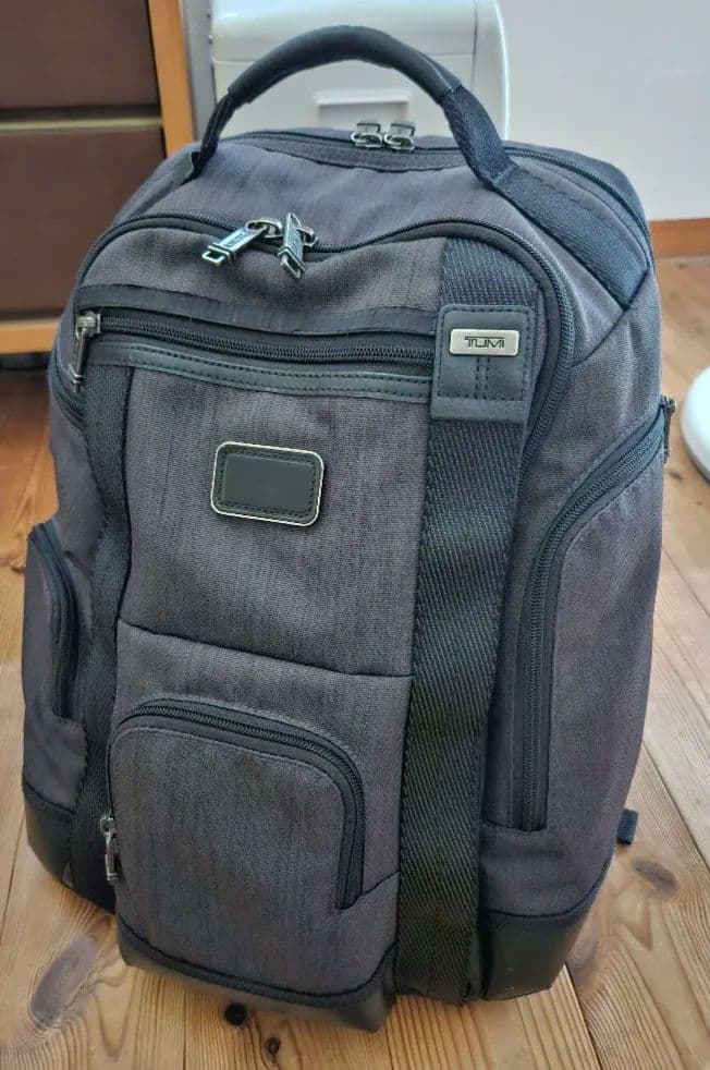TUMI（トゥミ）ビジネス リュック グレー
