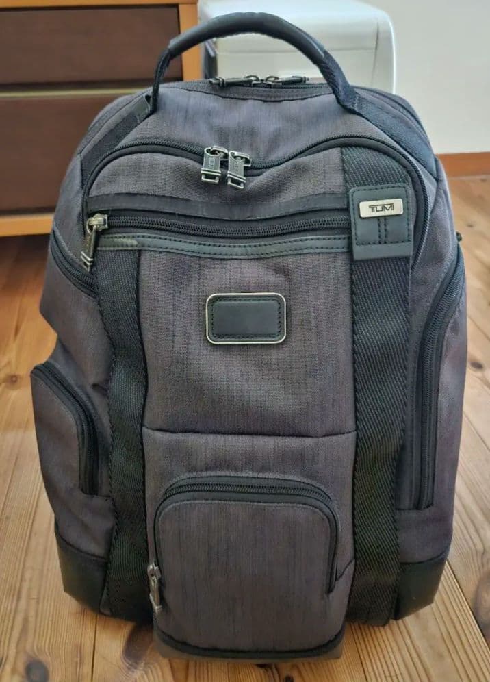 TUMI（トゥミ）ビジネス リュック グレー