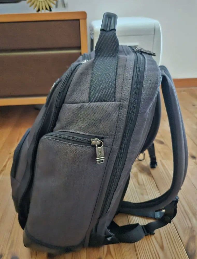 TUMI（トゥミ）ビジネス リュック グレー