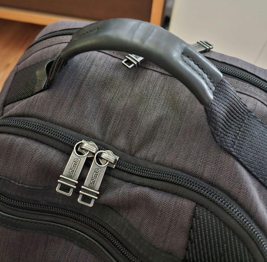 TUMI（トゥミ）ビジネス リュック グレー