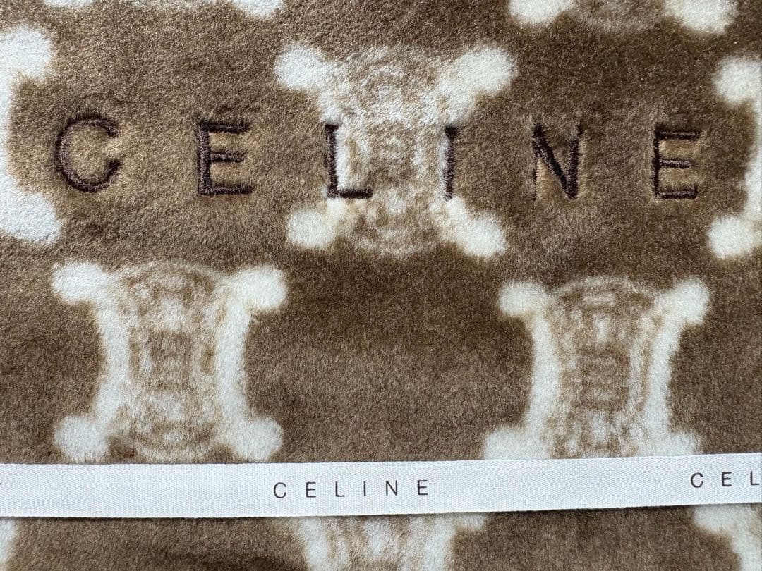 未使用　CELINE ミンクタッチ