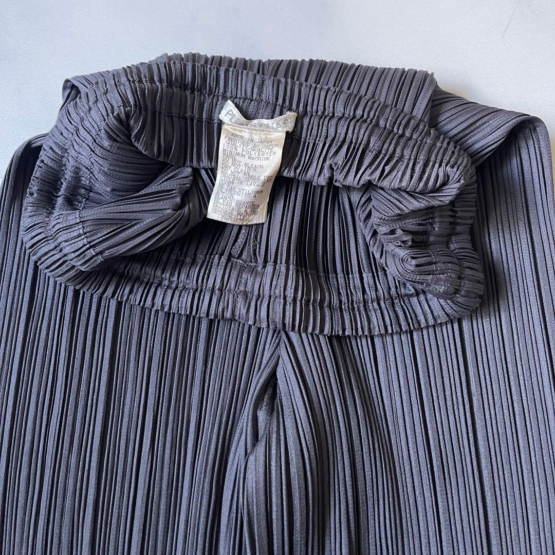 プリーツプリーズ イッセイミヤケ プリーツパンツ サイズ2 チャコールグレー