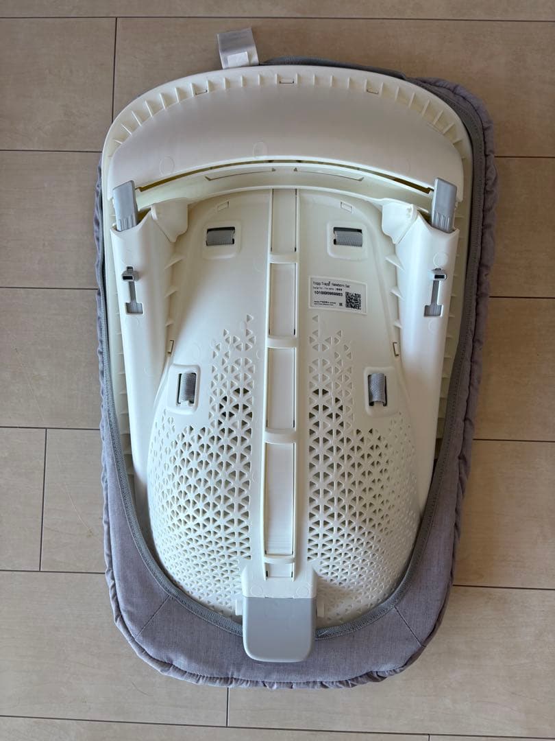 【新品ほぼ未使用】STOKKE TRIPP TRAPP® NEWBORN SET