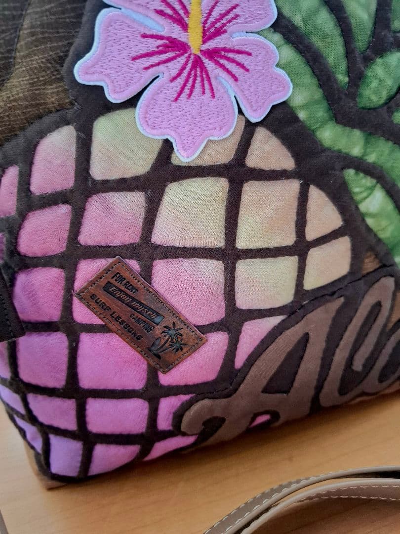 ハワイアンキルト　横長バッグ　2WAY　ファスナー付き　パイナップル