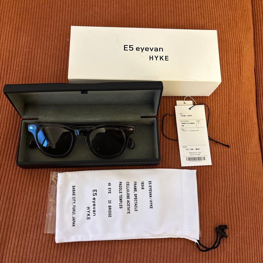 hyke × E5 eyevan グレー　グレーレンズ