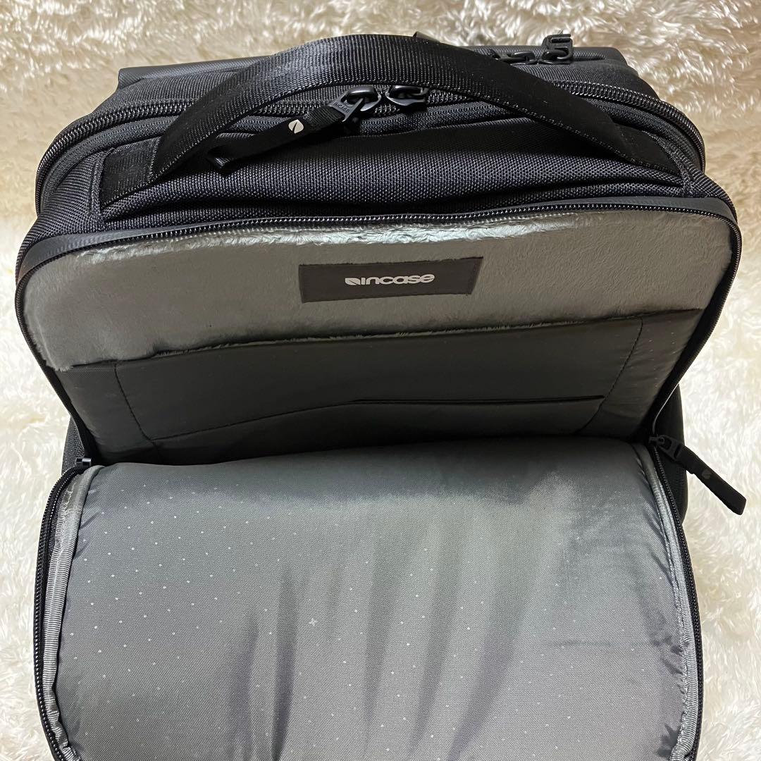 【極美品】INCASE A.R.C. Commuter Pack / 23L