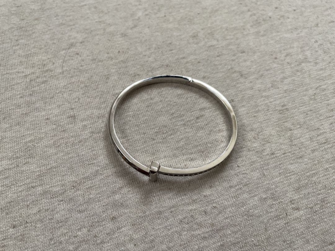 【⭐︎超希少‼︎ラスト1点⭐︎】オープンバングル　ブレスレット　シルバー　石あり