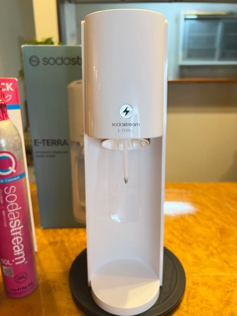 Sodastream E-TERRA 満タンガスシリンダー2本　専用ボトル1本