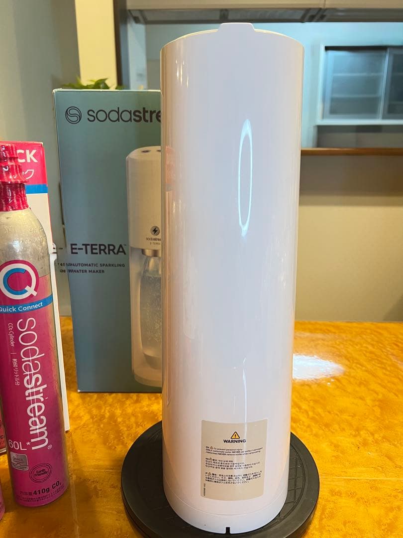 Sodastream E-TERRA 満タンガスシリンダー2本　専用ボトル1本