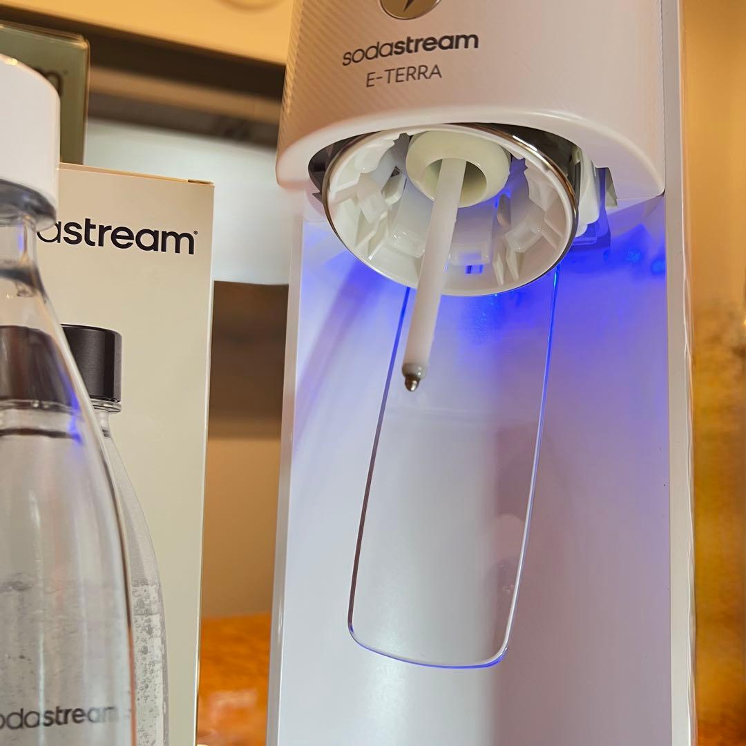 Sodastream E-TERRA 満タンガスシリンダー2本　専用ボトル1本
