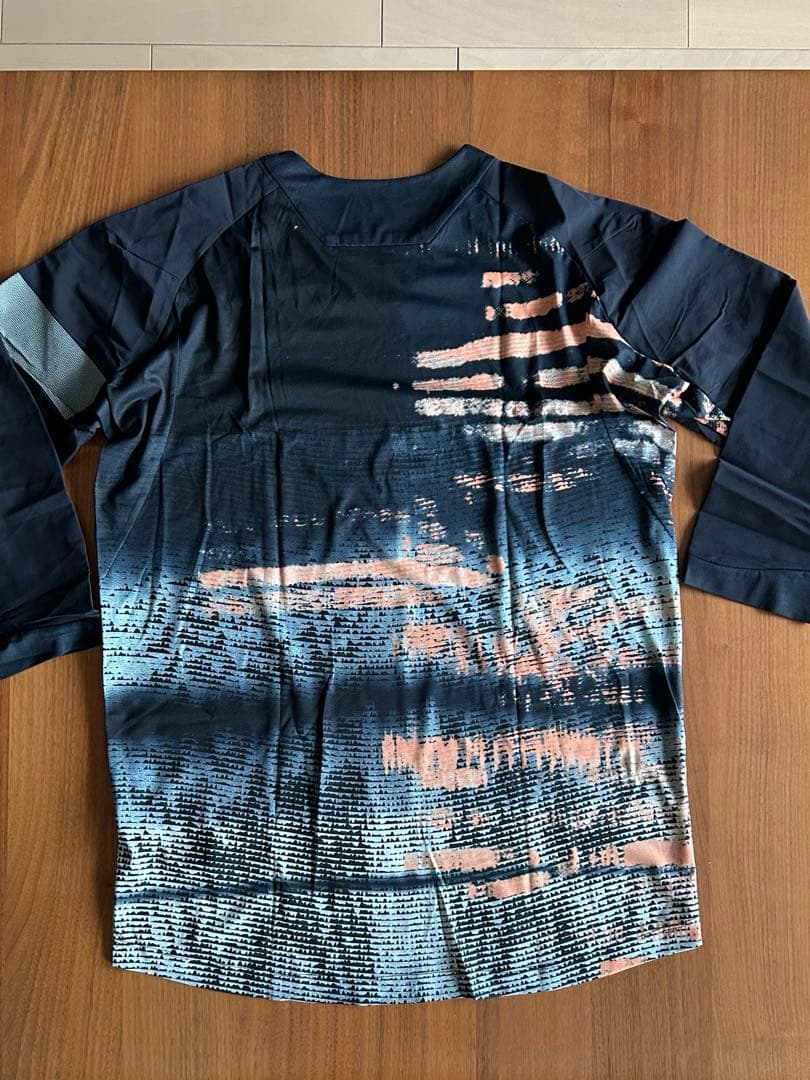 【Rapha】　ラファメンズ トレイル 3⁄4 スリーブ ジャージ