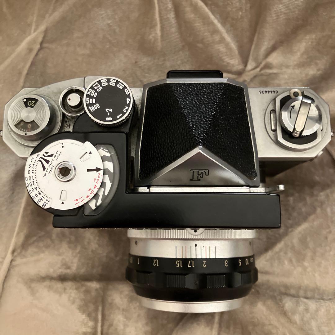 ニコンF一眼レフカメラとNIKKOR-S Auto 50mm F1.4