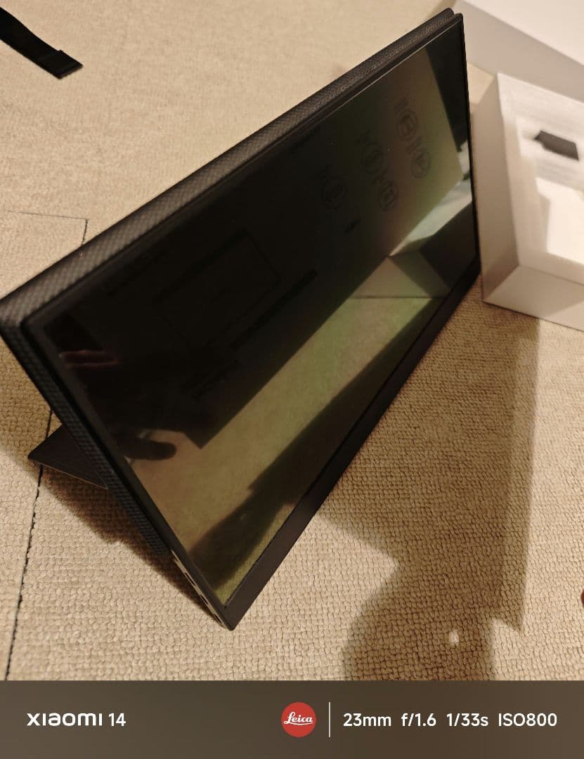 intehill F13NA モバイルモニター　有機elモニター