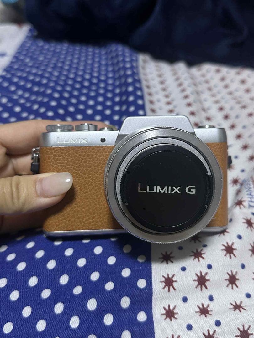 Panasonic LUMIX DMC-GF7 ミラーレ ス一眼