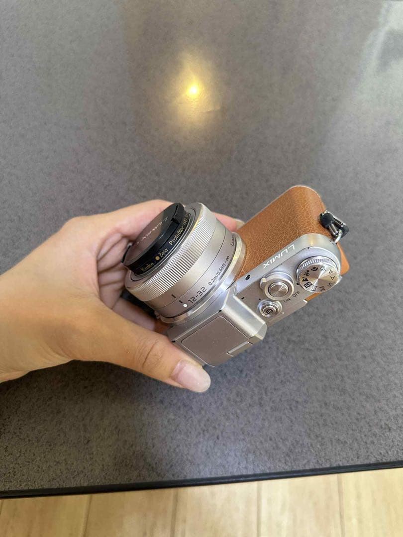 Panasonic LUMIX DMC-GF7 ミラーレ ス一眼