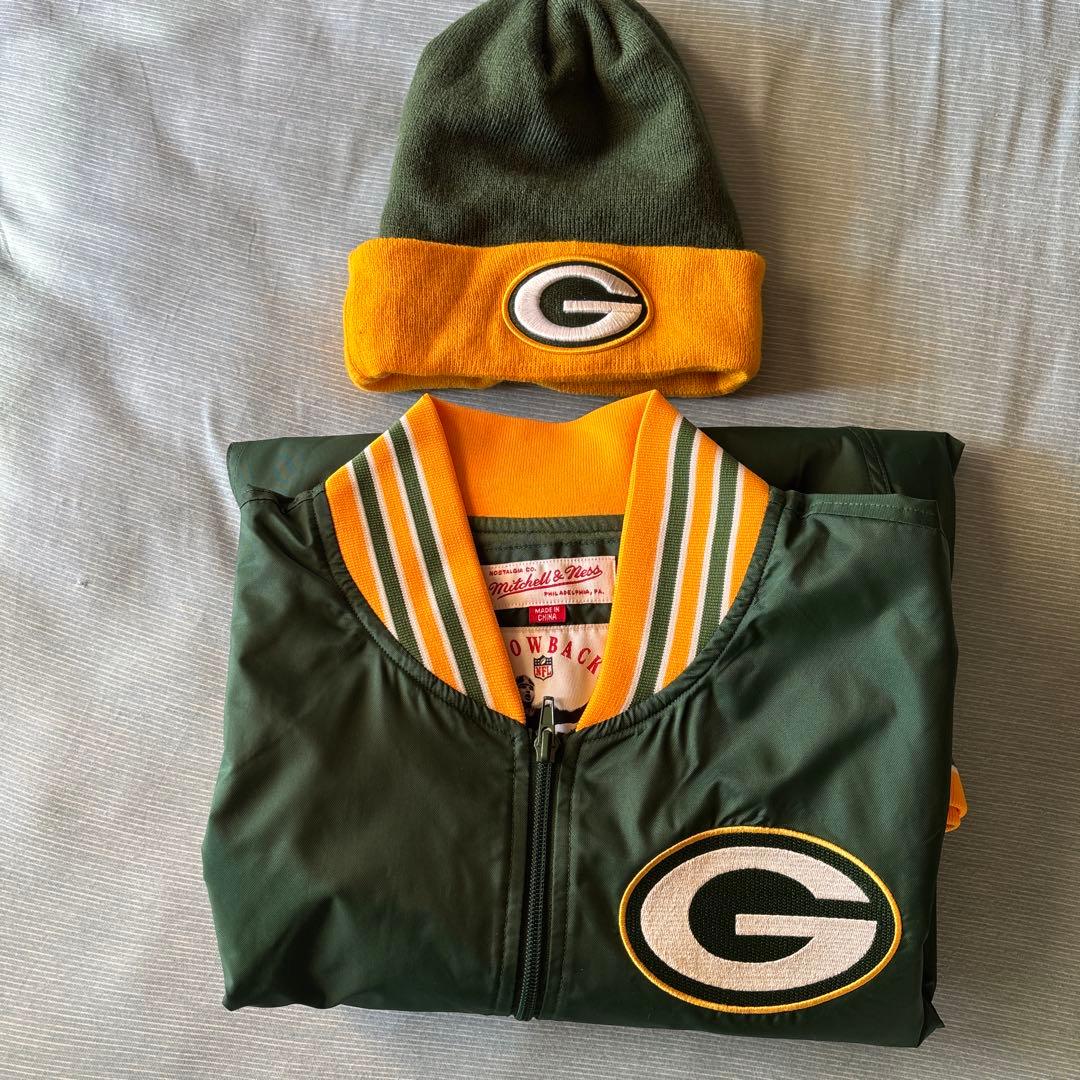 Green Bay Packers ジャケットとニット帽セット