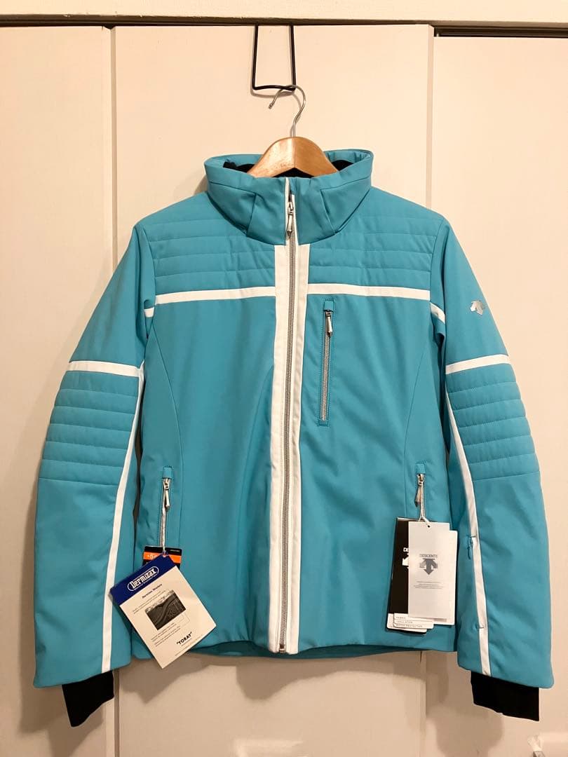 新品　タグ付き　デサント　スキーウェア