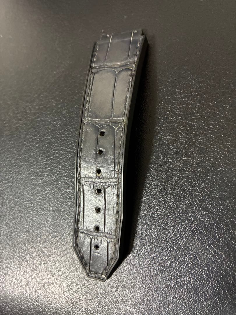 HUBLOT ４２mmの純正ベルト