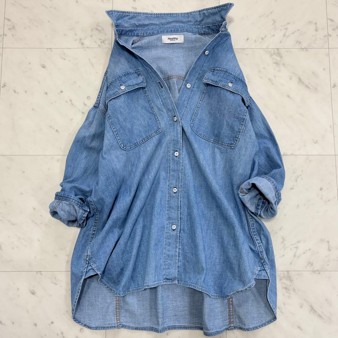 美品♪ヘルシーデニム　アーモンド　デニムシャツ　オーバーシルエット　ゆったり