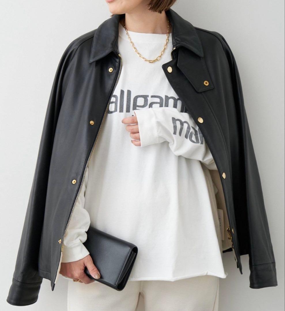 新品タグ付2025ドゥーズィエムクラスhooked Tシャツ 匿名