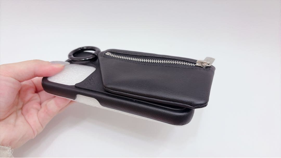 ajew エジュー pureblack ブラックiPhone 15Pro