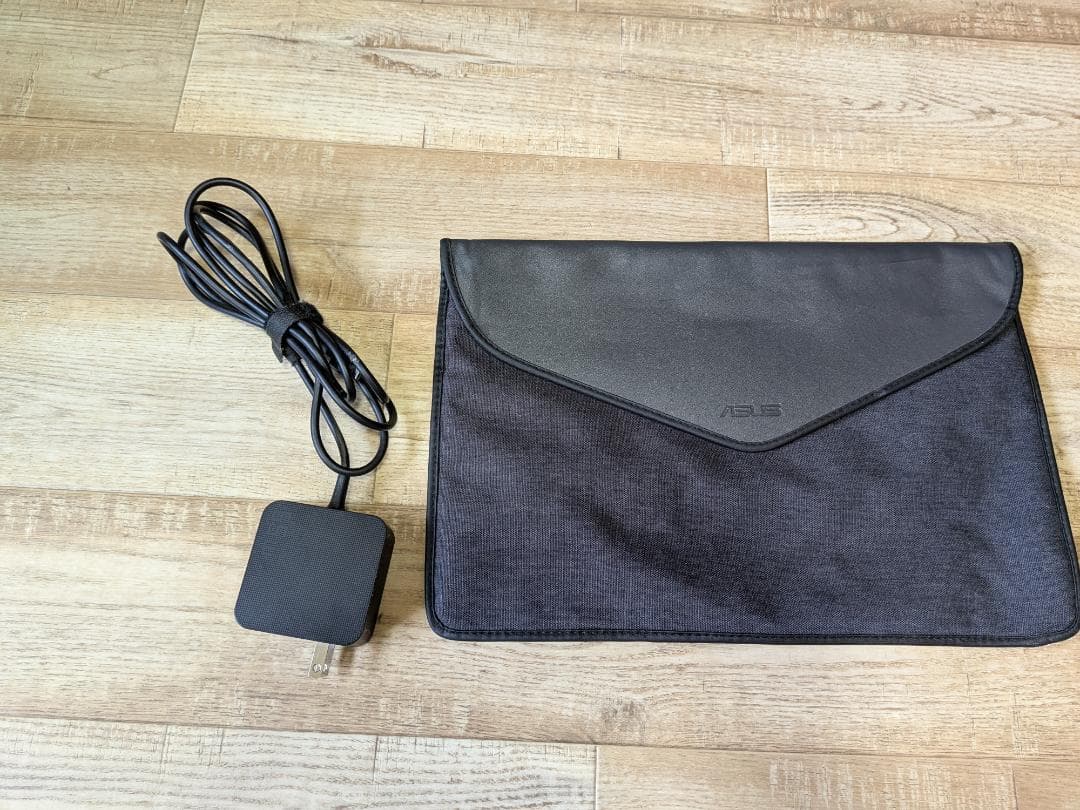 ZenBook 14 UM425IA ノートPC　OLED