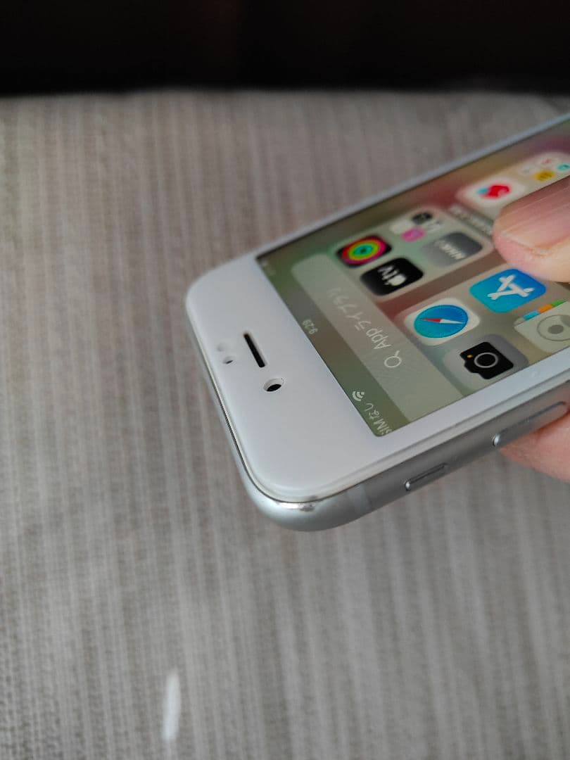 Apple iPhone 8 シルバー　64GB本体