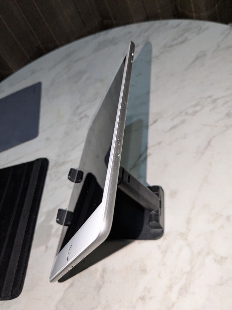 iPad Mini 第5世代 Wi-Fi Cellular 64GB