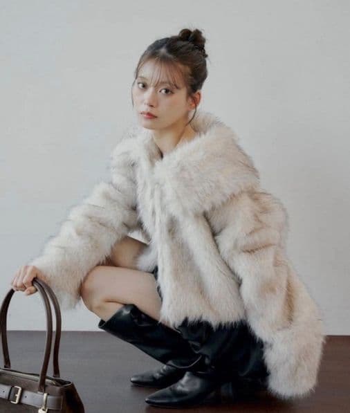 chico ファーショートコート アイボリー