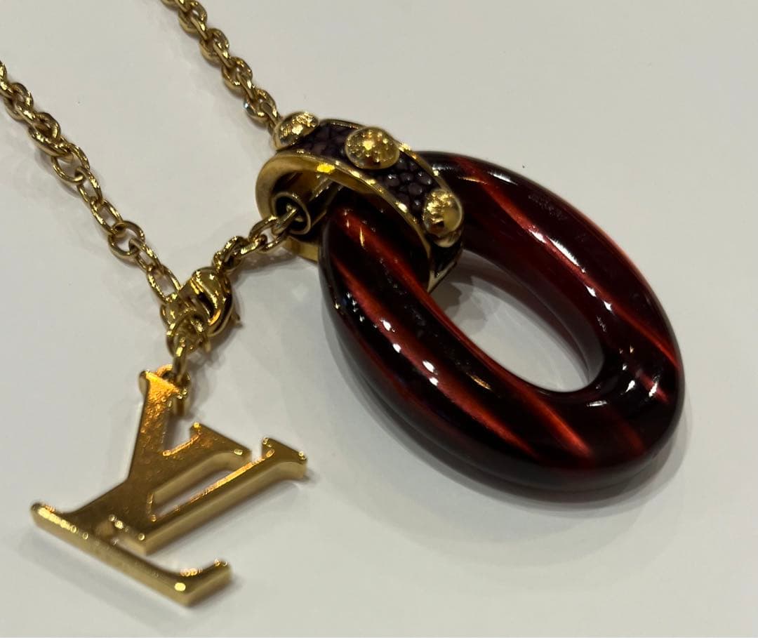 良品☆ヴィトン　ネックレス ロゴ　ＬＶ　パンダンティフ ギミアクルー ガルーシャ