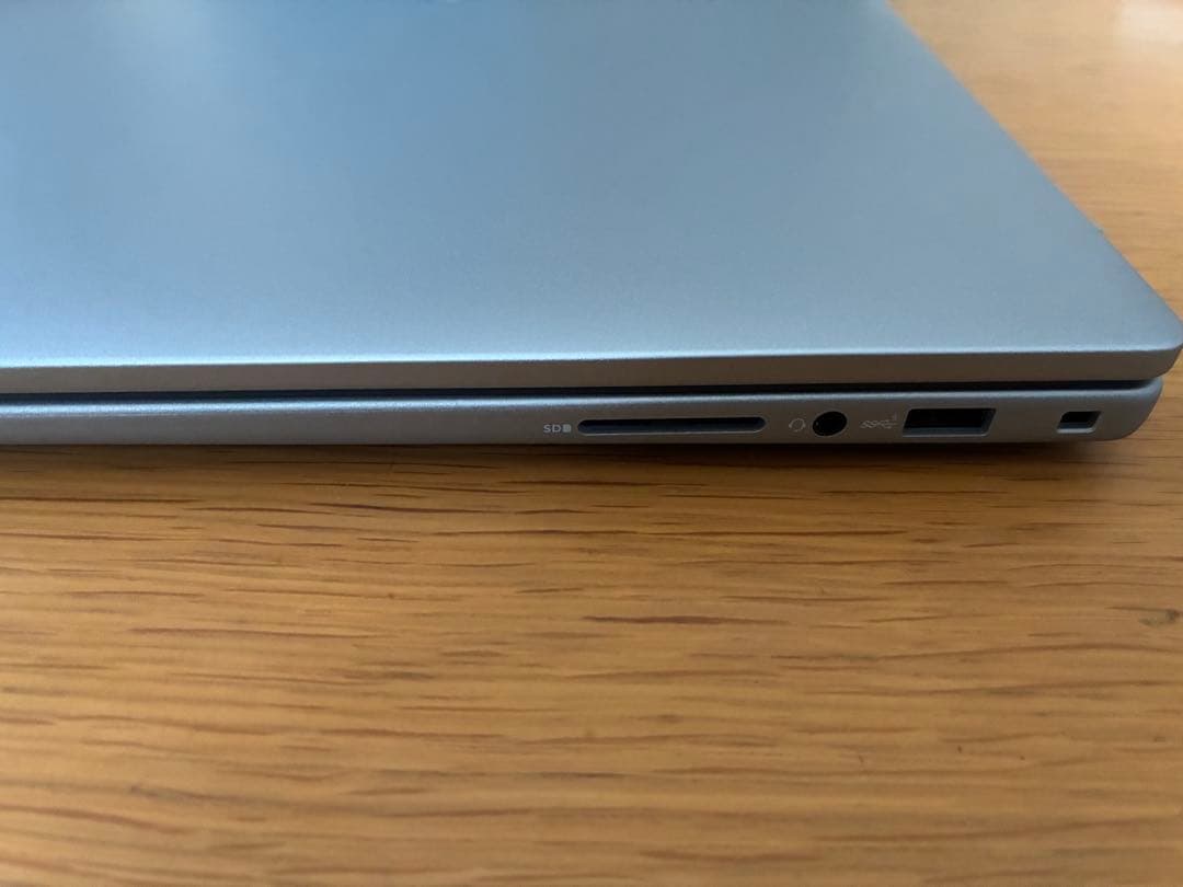 【美品】dell Inspiron 14 5440（ワイヤレスマウス付）