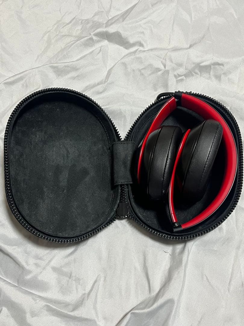 Beats Studio3 Wireless ブラック/レッド