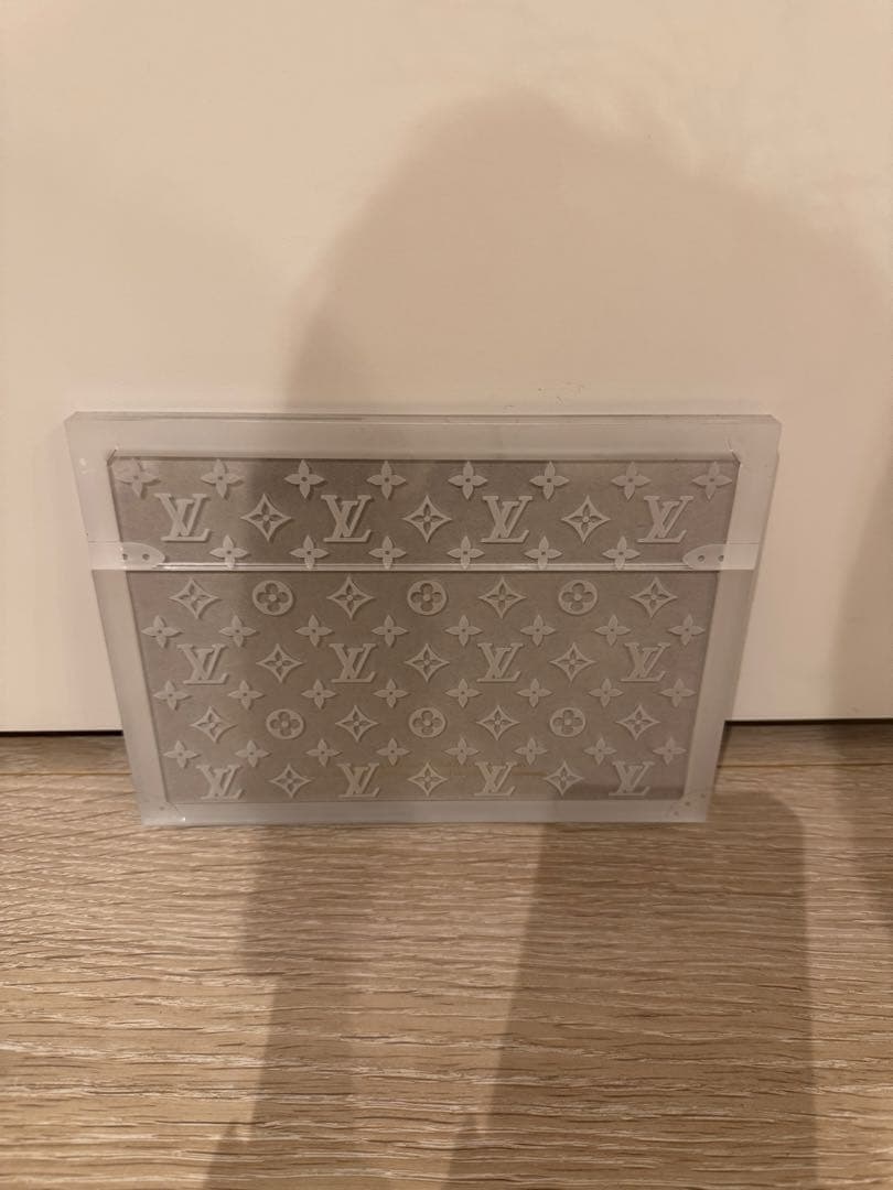 ルイ・ヴィトン 透明ケース 招待状付き