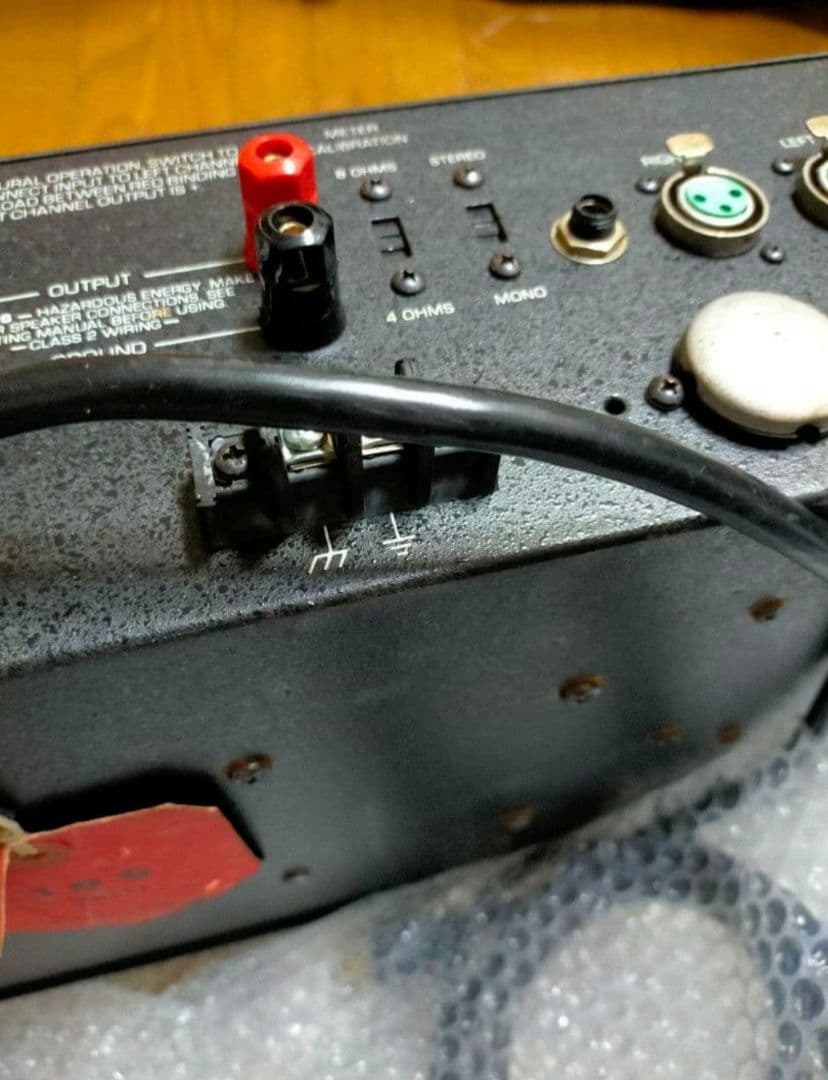 BGW　　ファンレスパワーアンプ　250D 　完動品 初期不良保証